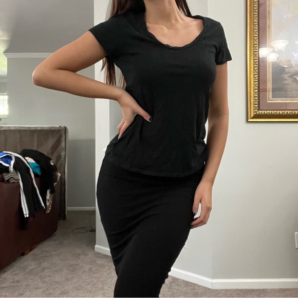Black GAP Loose Fitting Tank Top - Picture 2 of 6